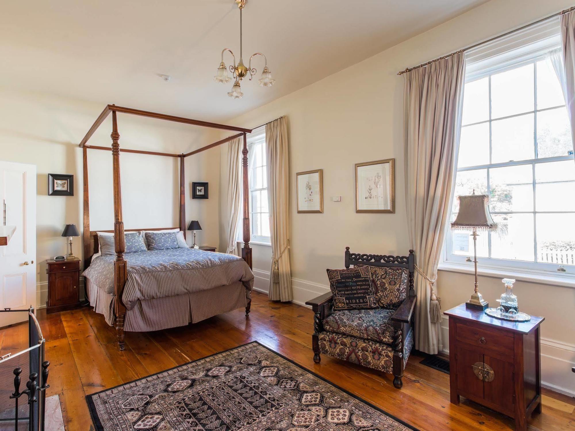 Grand Old Duke Aparthotel Hobart Bagian luar foto