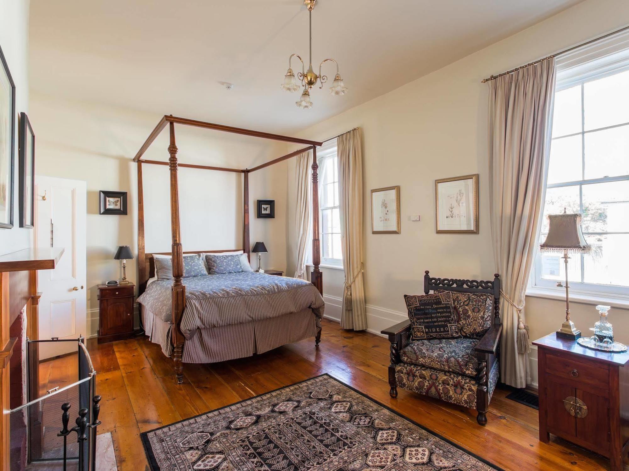 Grand Old Duke Aparthotel Hobart Bagian luar foto