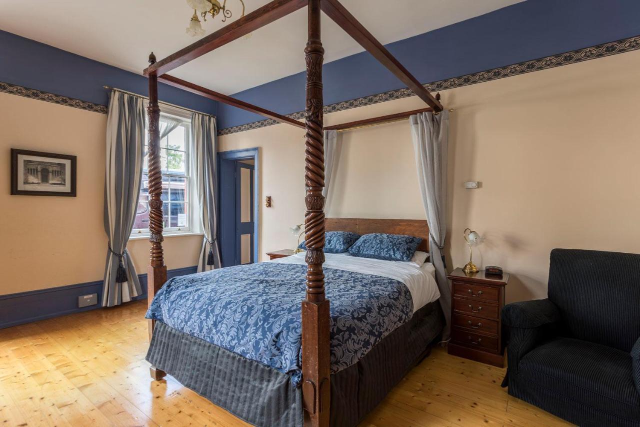 Grand Old Duke Aparthotel Hobart Bagian luar foto