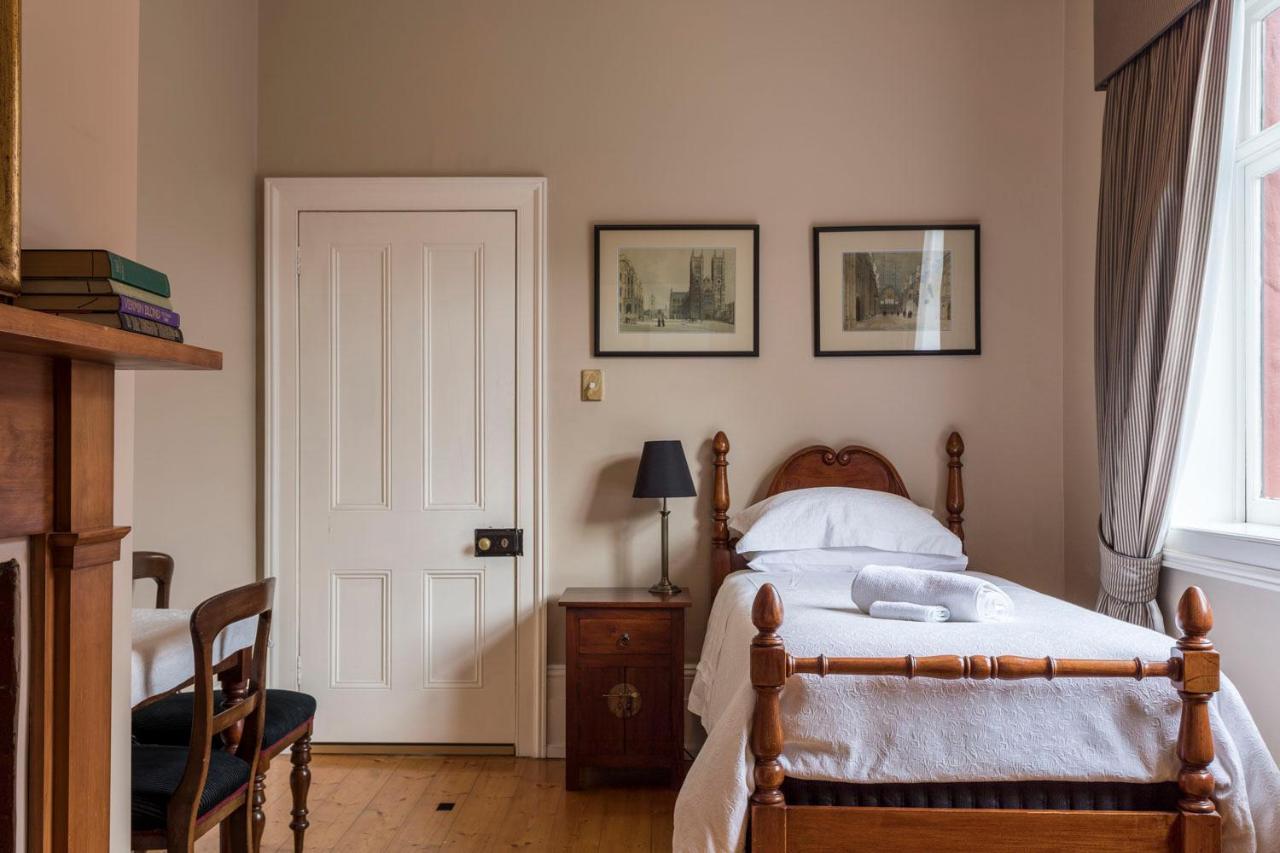 Grand Old Duke Aparthotel Hobart Bagian luar foto